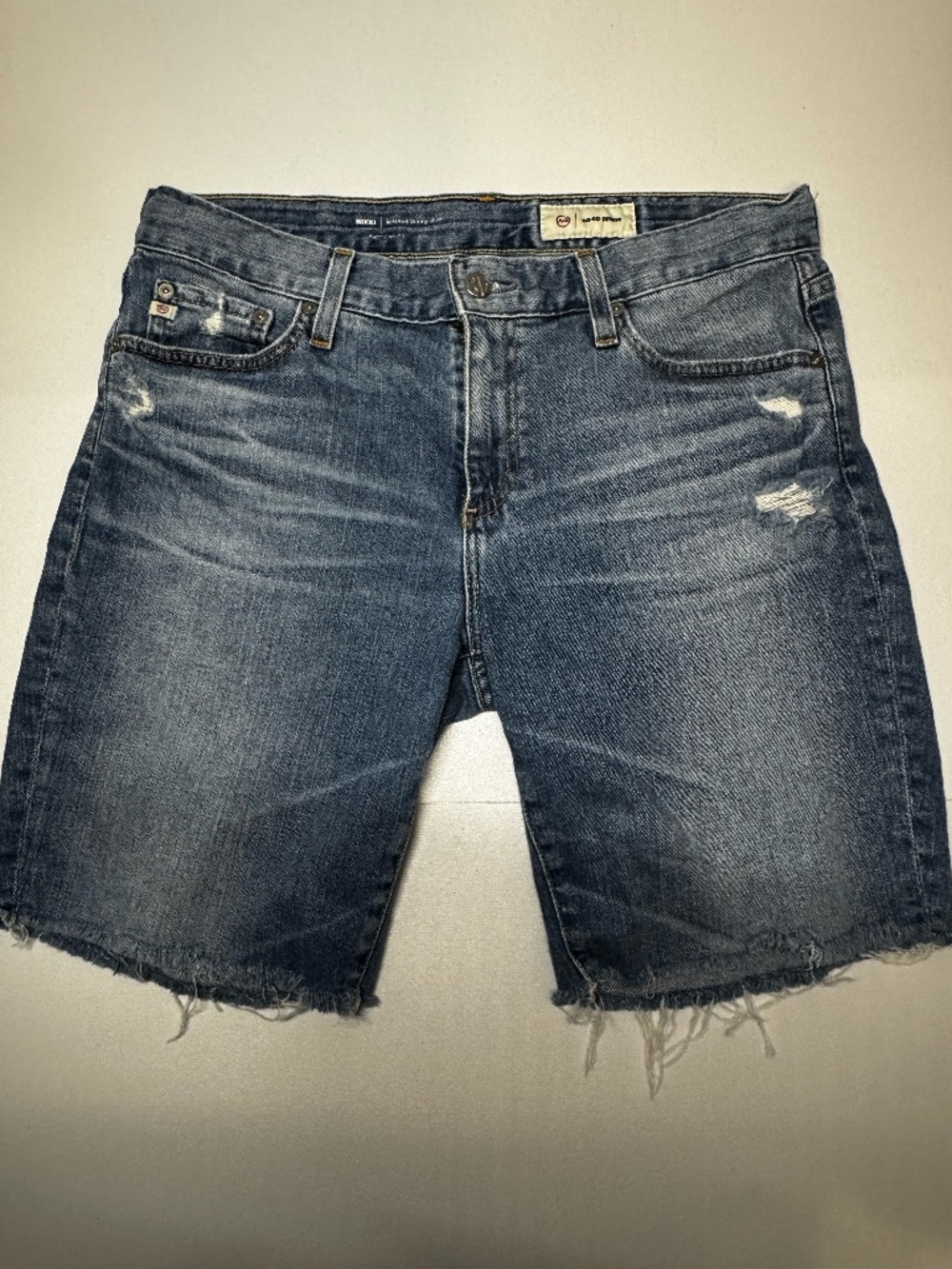 AG Adriano Goldschmied Nikki Relaxed Skinny Shorts Size 26R Distressed Denim